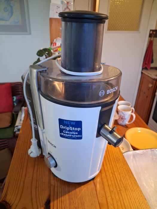 Соко изтисквачка Bosch 700w