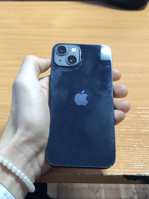 Айфон 13 хорошим состояние