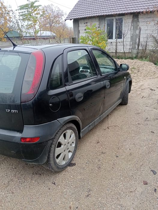 De vanzare opel corsa c stare buna masina are clima baga și cal și rec