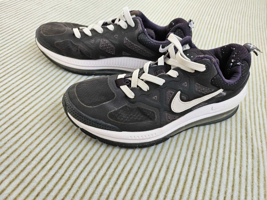 Дамски обувки Nike Air Max 36 2/3