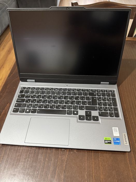 Gaming лаптоп Lenovo LOQ15iax9