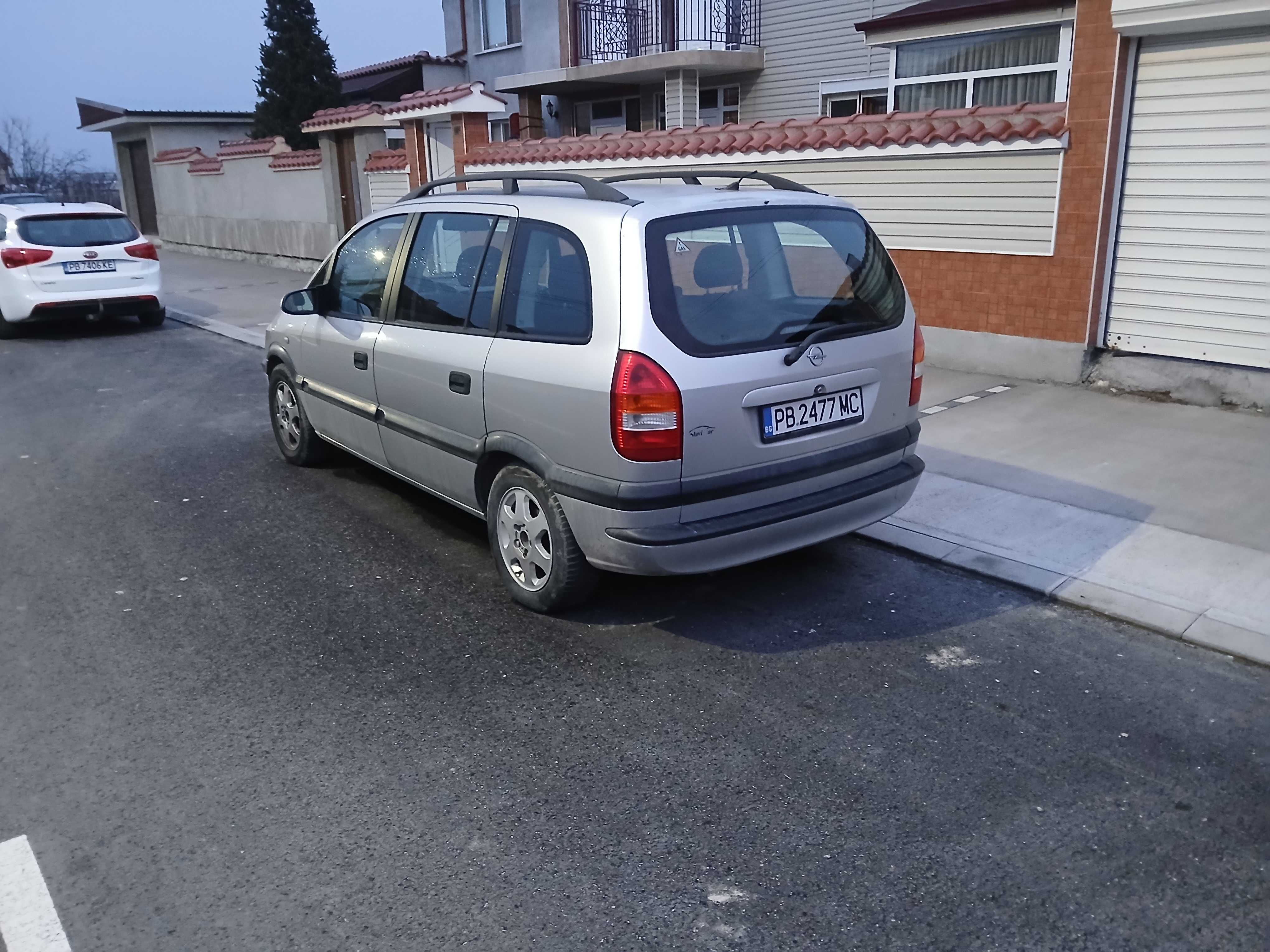 Продавам Opel zafira