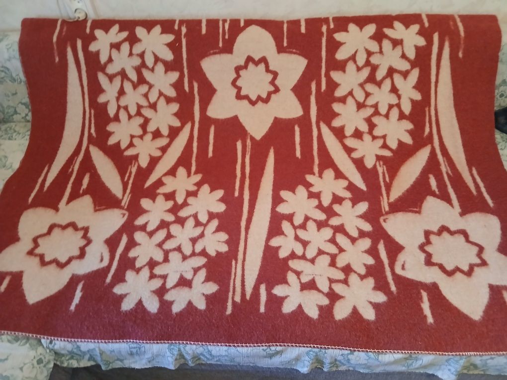 Продаются шерстяные одеяла