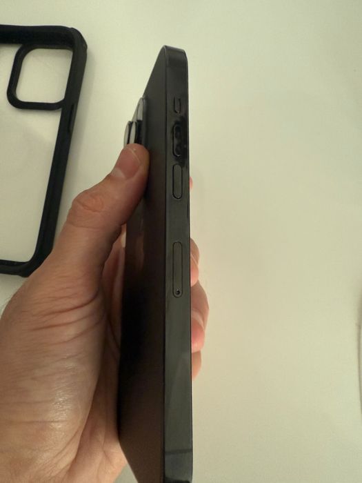Iphone 14 pro (incarcator complet + husa)
