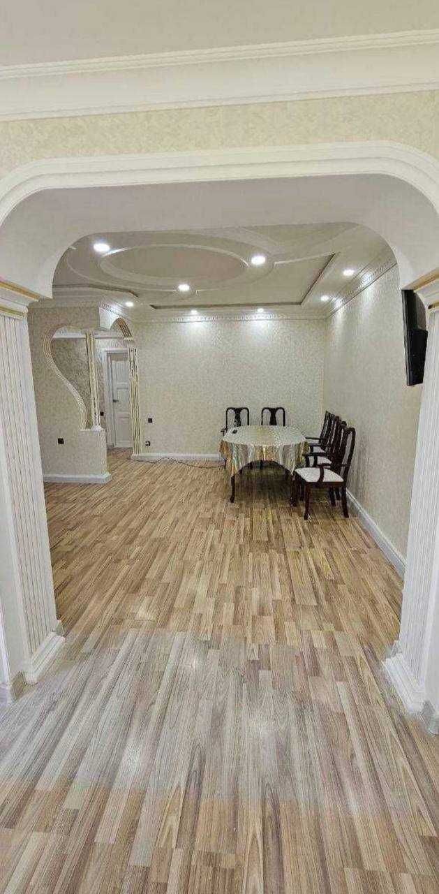 3-комнатная, 77 серия, Генерал Петрова, БИЙ, 3/4, 76 м², кирпич