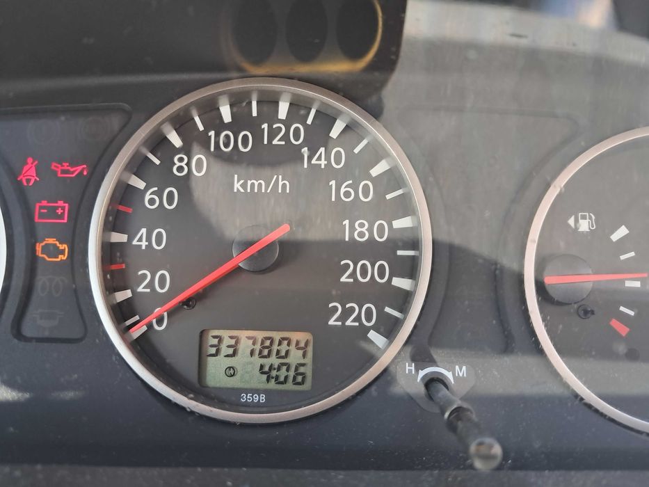 Auto Nissan x trail 2.2