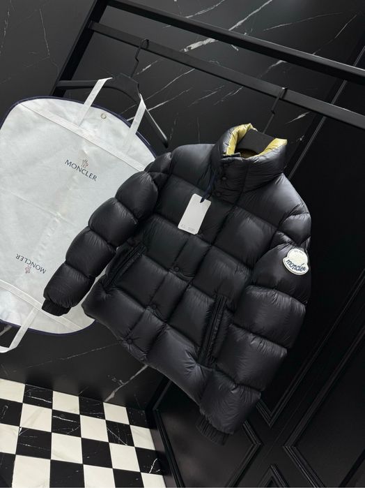 Мъжко яке Moncler
