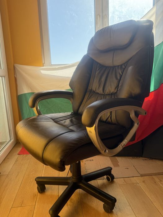 Директорски стол