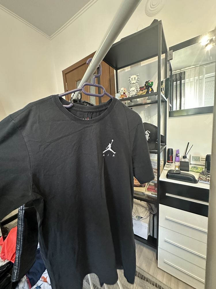 Тениски(BAPE,Stussy,Heron preston,Corteiz,Jordan,Fyre,Trapstar,MAN.U.)
