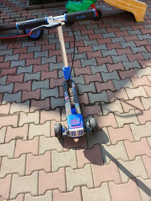 Trotinetă pentru copii