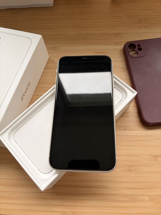iPhone 11 - 64GB
