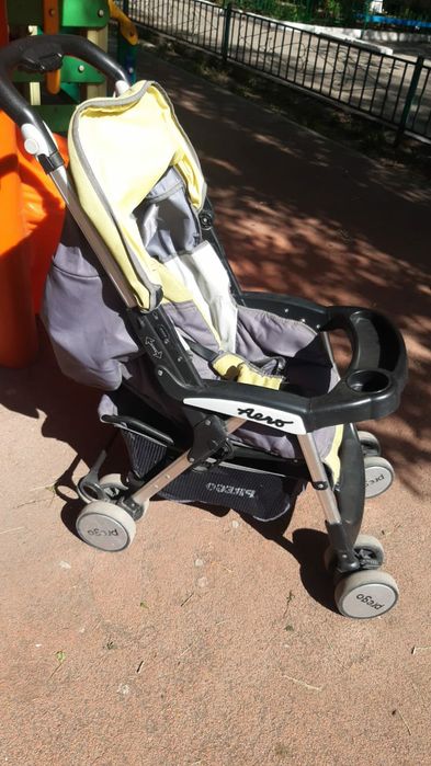 Продаю прогулочную коляску Prego Aero