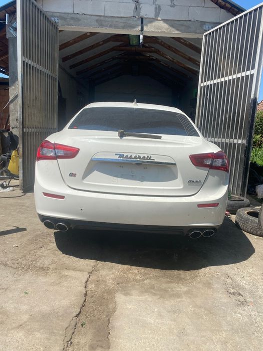 Dezmembrez maserati 3.0 diesel și 3.0 benzina ferarri