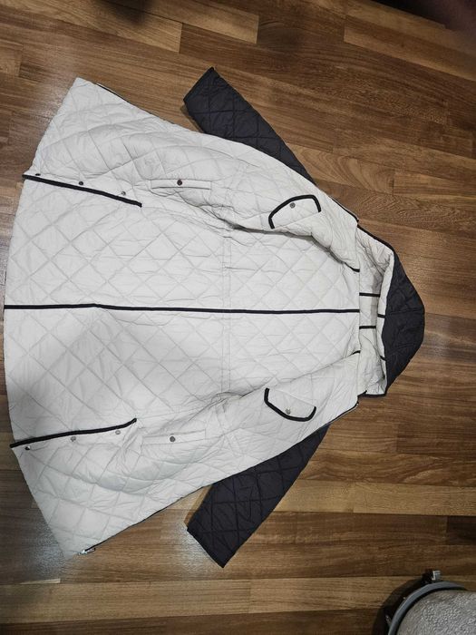 Geaca dama 2 fete alb crem si negru