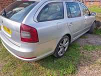 Dezmembrez Skoda Octavia 1.6tdi 2.0tdi