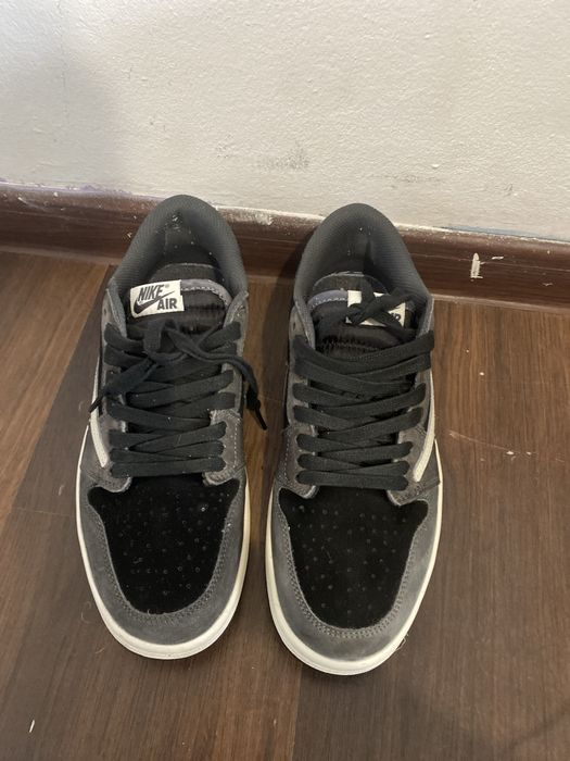 Vand Jordan 1 Travis Scott