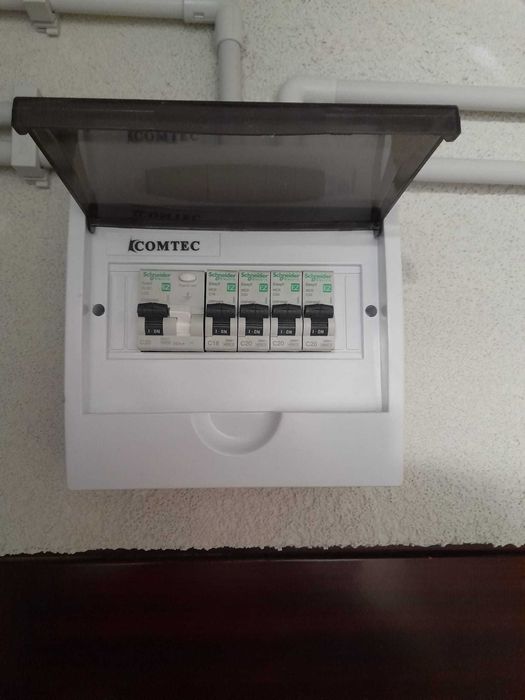 Camera de camin la piata