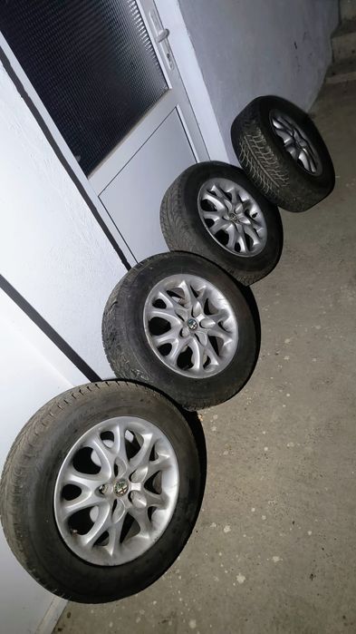 Vând anvelope de iarnă Debica