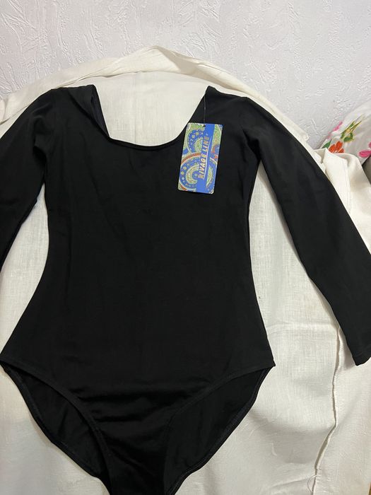 Купальники танцевальные новые 6000