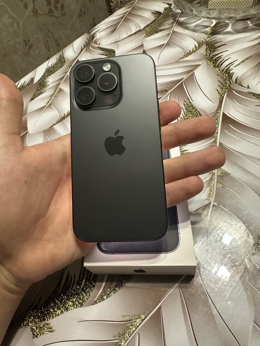Iphone 15 pro 90%