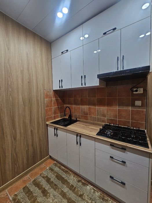 Срочно Продам квартиру Чиланзар Ц квартал.  Однокомнатная