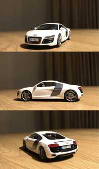 1:43 Audi R8 V10 - Schuco