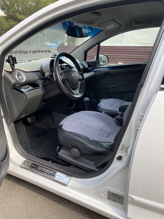 Spark avtomat sotiladi.