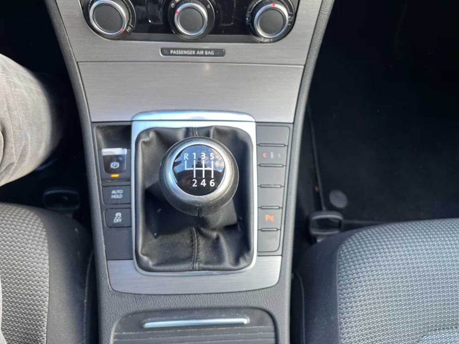 Volkswagen Passat B7 2.0 TSI Comfortline (211 CP) Night Blue Metallic