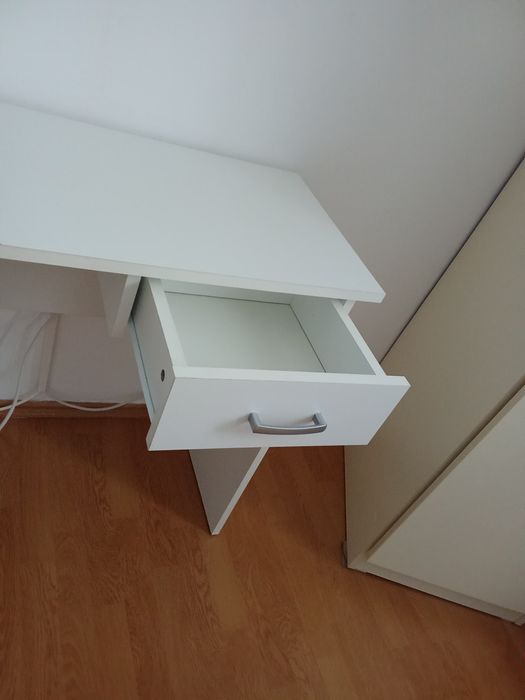 Birou in stare foarte buna