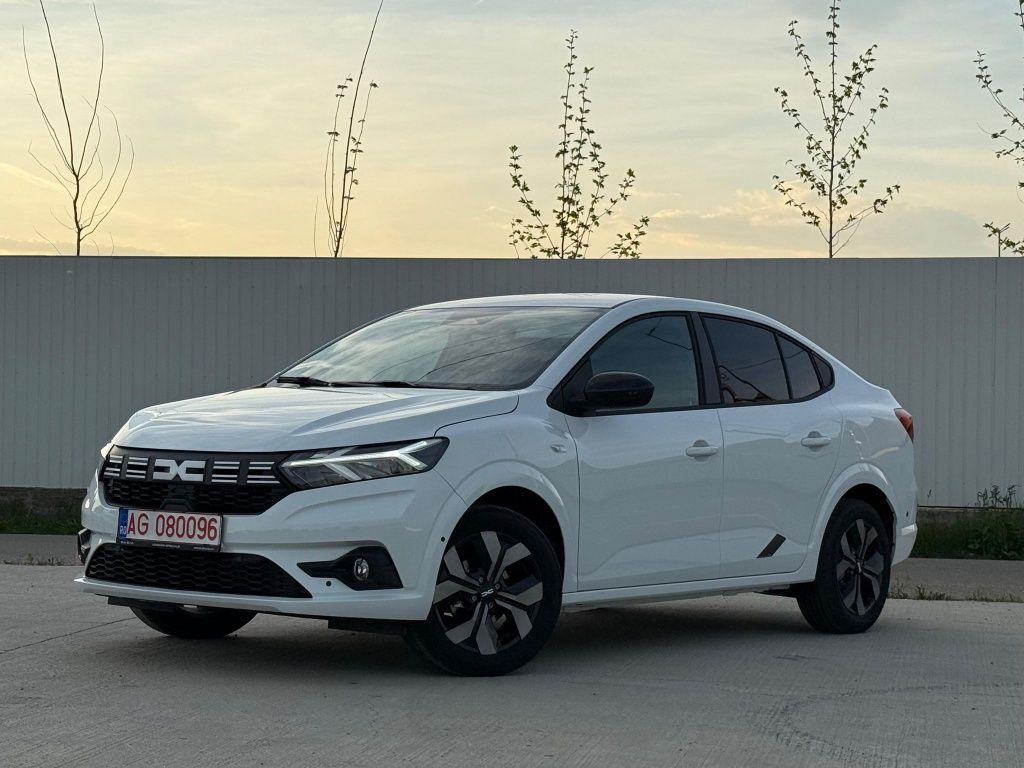 Vând Dacia Logan