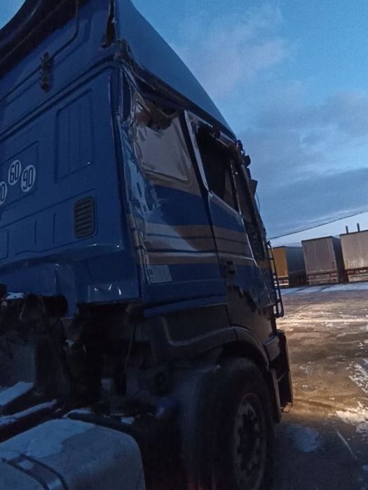 Dezmembrez Iveco Stralis 450 euro 5 2008 motor 10.3 F3AE3681A 450cp dezmembrari piese cursor 10