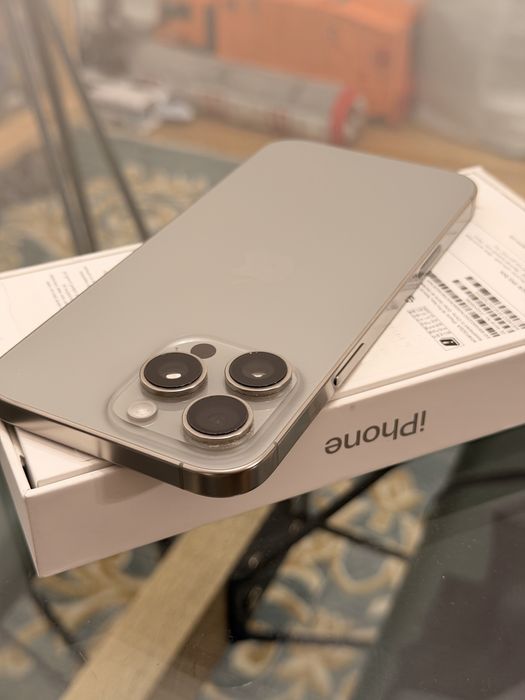 Iphone 16 Pro max 256Gb - natural titanium - garantie impecabil