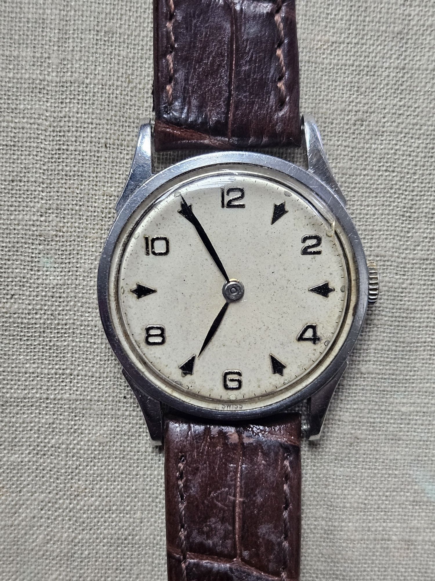 Omega ръчен часовник .