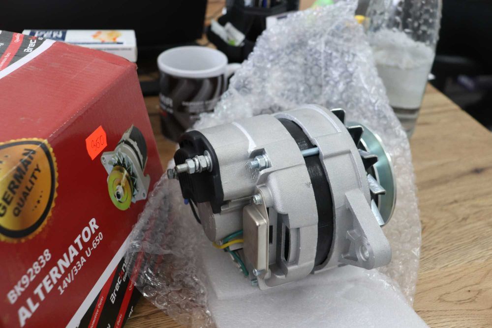 Alternator cu releu Incorporat pentru Tractor U650 Nou cu garantie