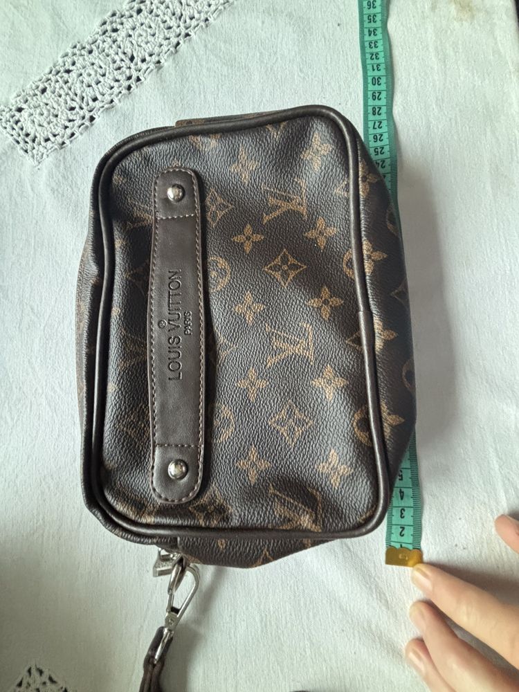 Чисто нови чанти Louis Vuitton