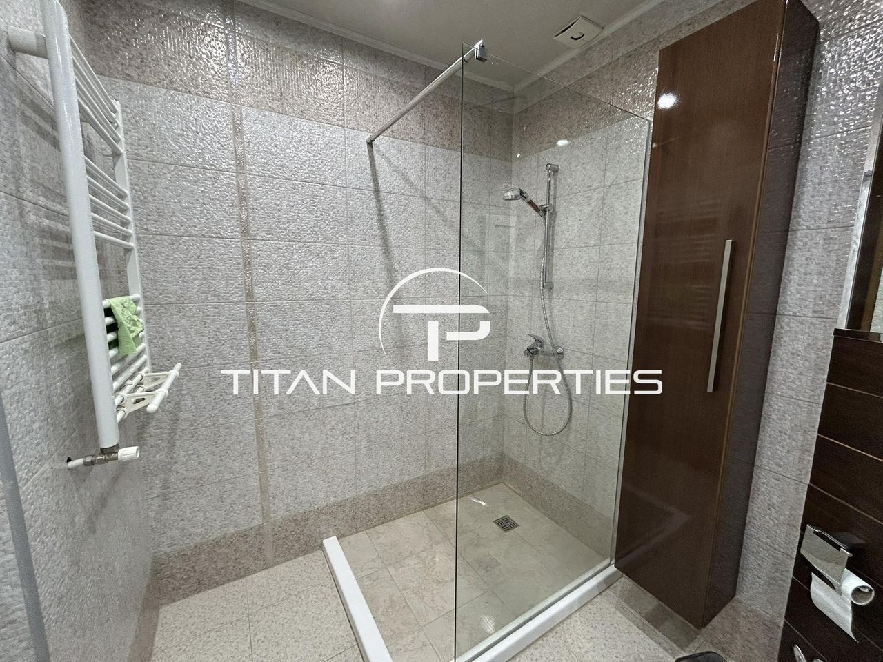 Дава се под наем Тристаен апартамент в Варна, Виница - 120 кв.м за 850 € - Снимка #11