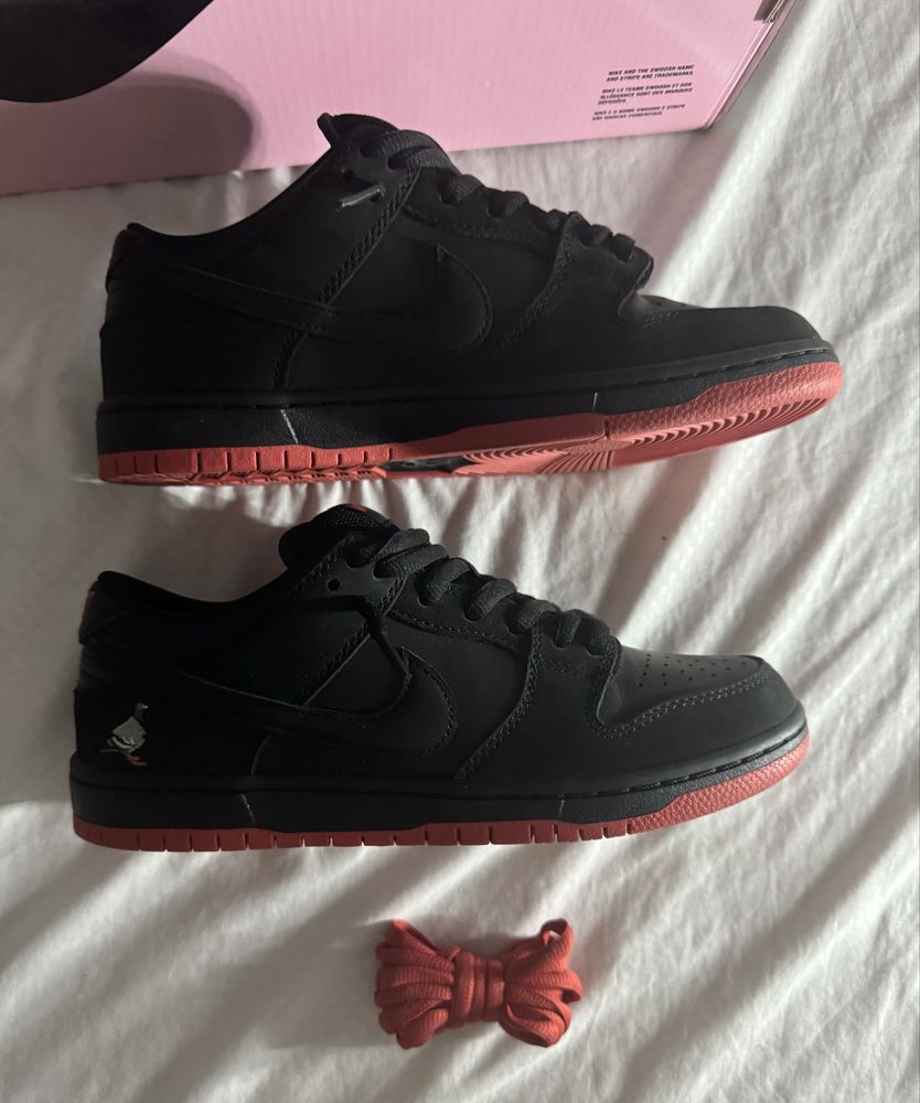 SB Dunk Low TRD QS "Black Pigeon"