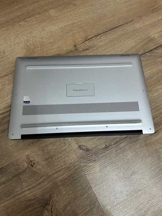 Dell Precision 5530 i7(2.6GHz) 32GB(RAM) 512GB(SSD)