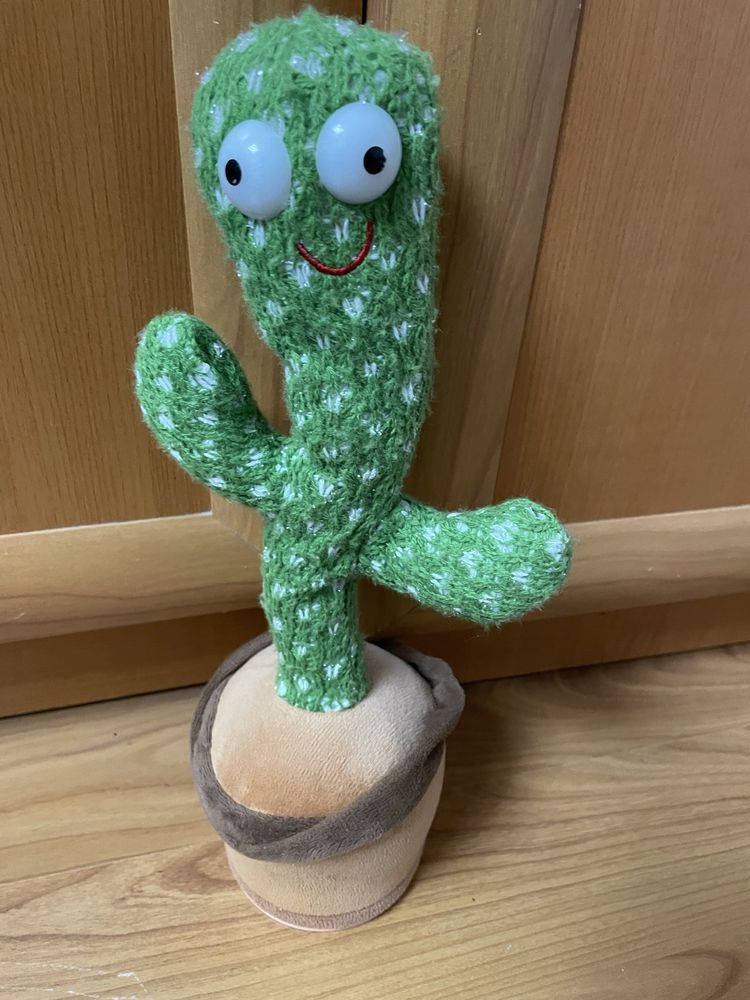 Cactus vorbitor care te imita