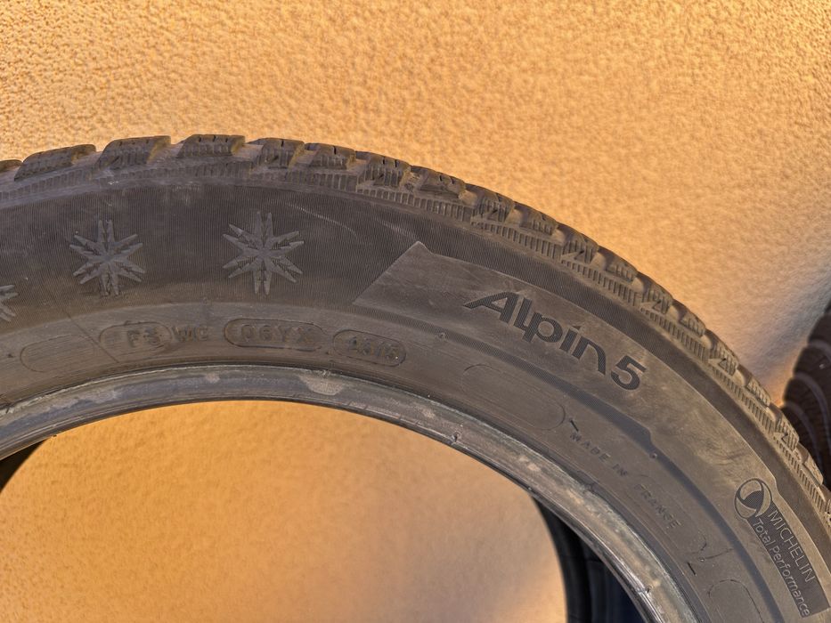 Michelin Alpine 5 | 205/55/16