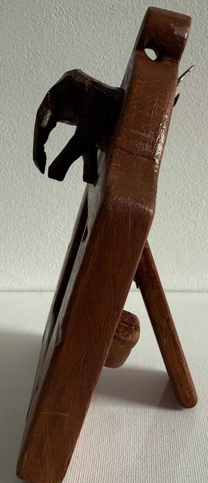 Cadou tablou original intitulat SEF DE TRIB,rama originala din Africa