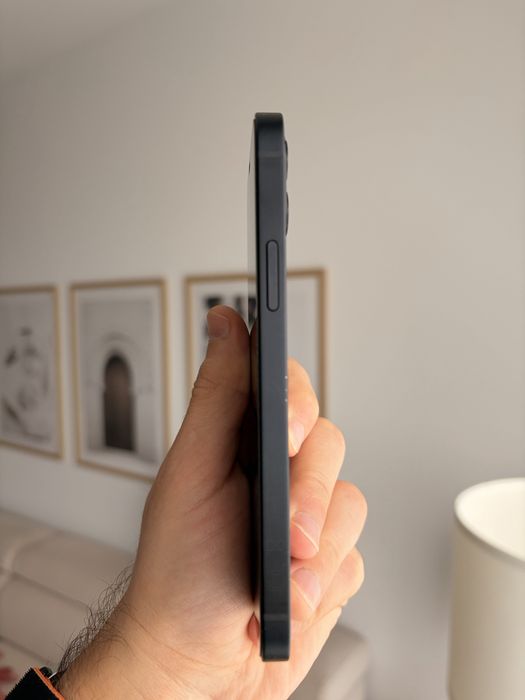 Vând iPhone 12 64gb blue
