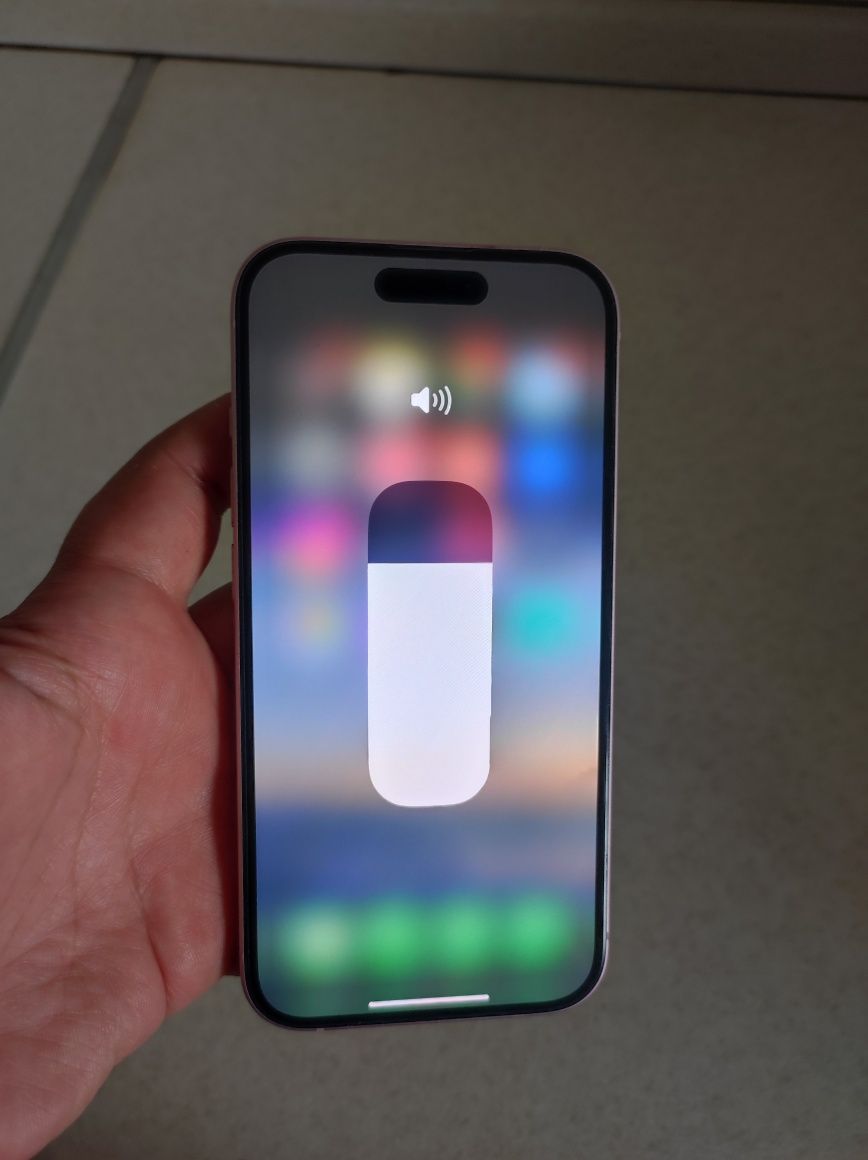 iPhone 15 / 256 GB / Отличное состояние