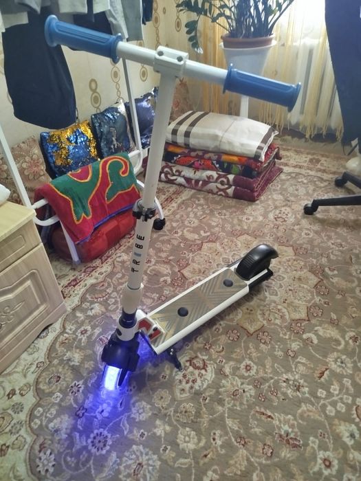 Электросамокат почти новый