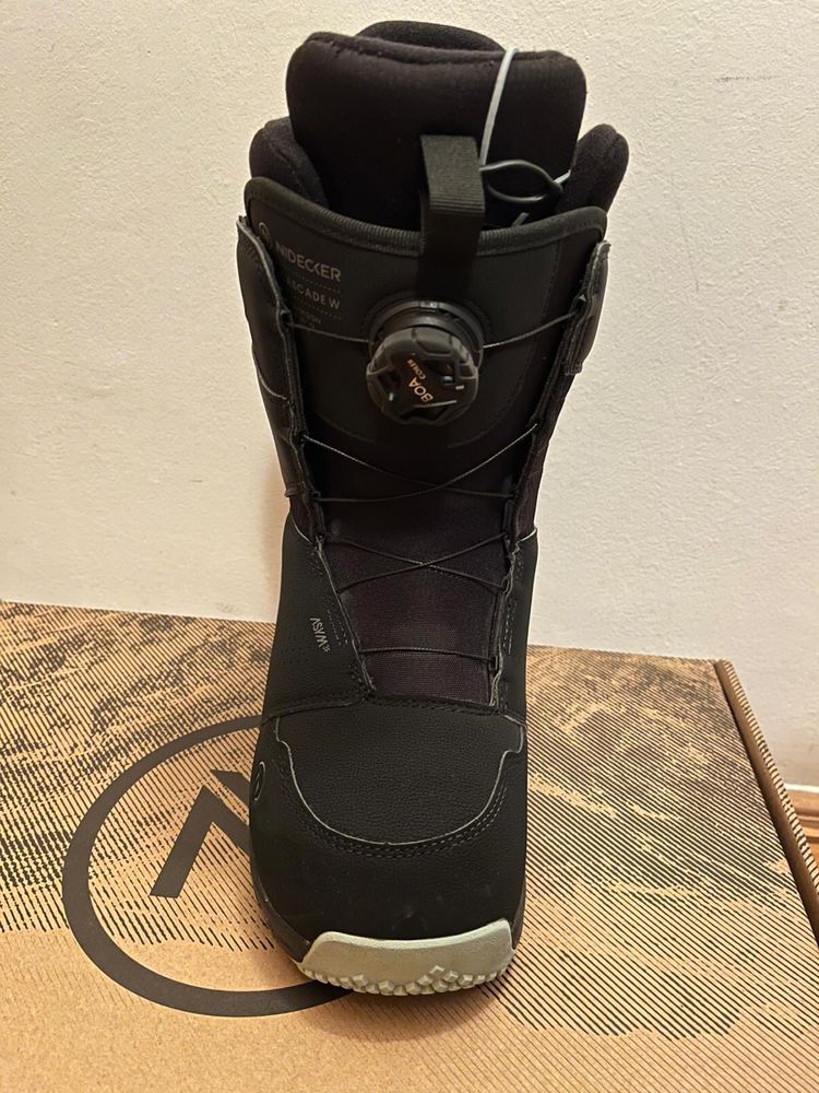 Boots snowboard Nidecker Cascade W 25.5 / 40.0