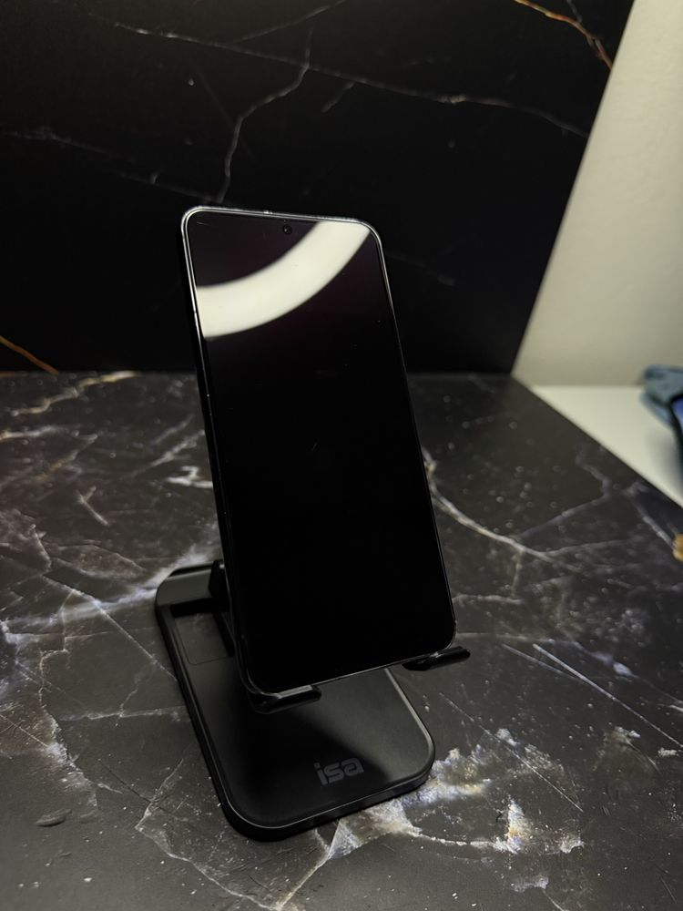 Samsung S22 Black