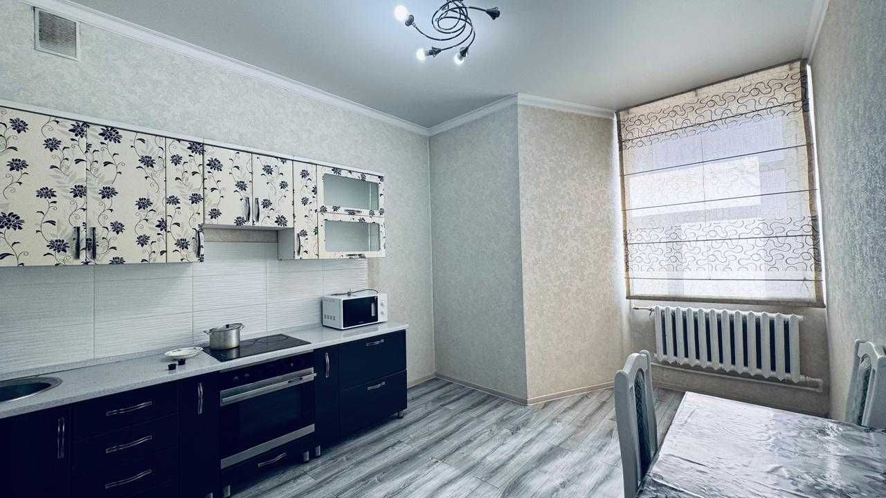 Продам 2-комнатную  квартиру в мкр Алтын Арка !