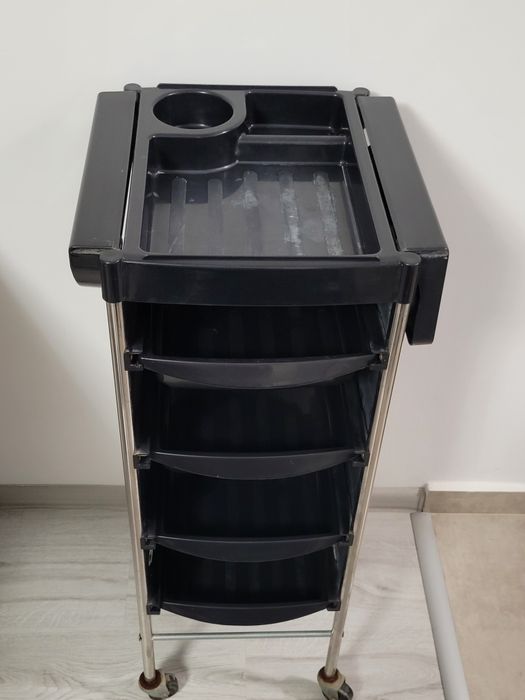 Ucenic coafor Lila Rossa