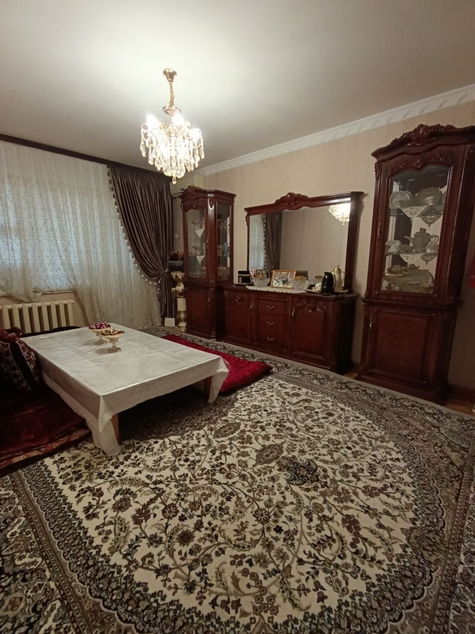 Продаётся своя просторная и уютная квартира в Чиланзарском районе!