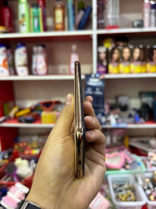 Iphone xs 64 gb sotiladi